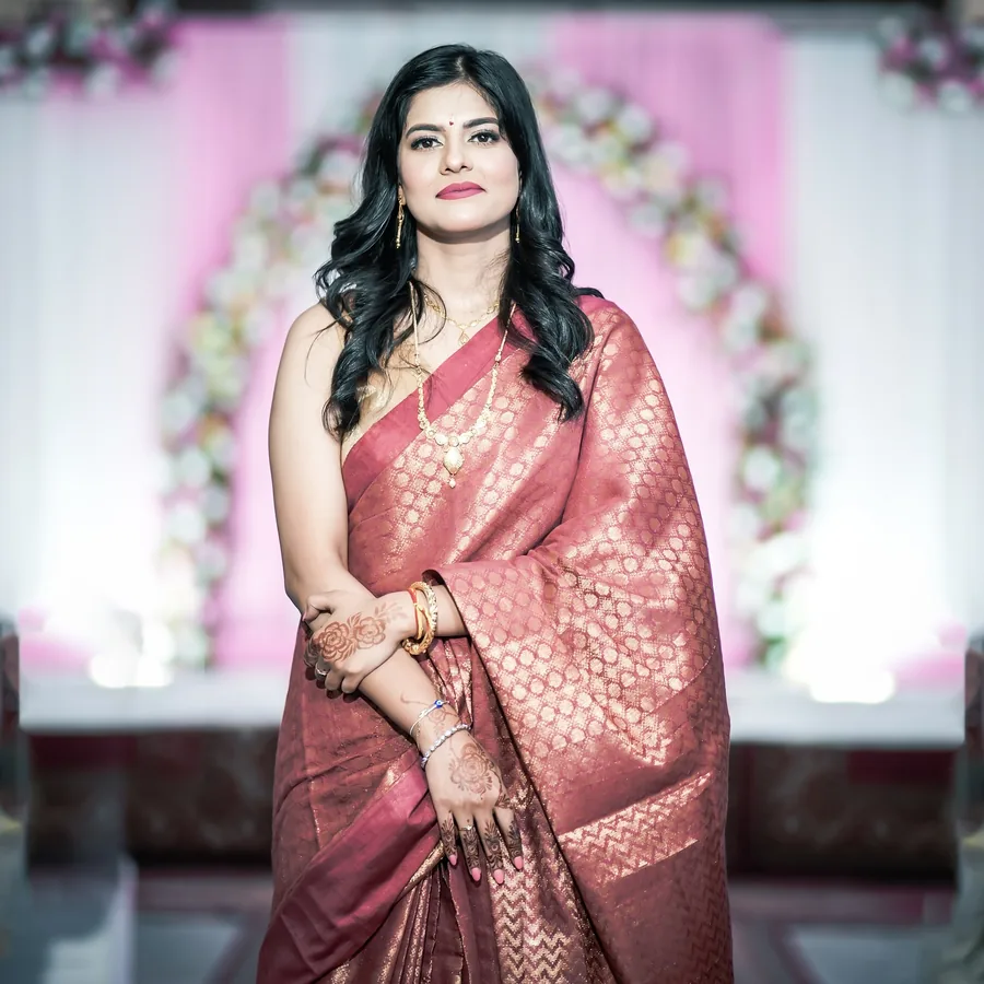 Wedding Shedding - Elegant Bride in Pink Silk Saree on Stage
